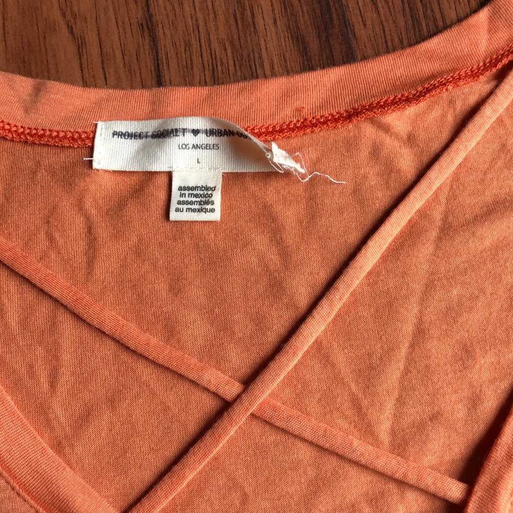 Super cute new without tags tee - Picture 2 of 3